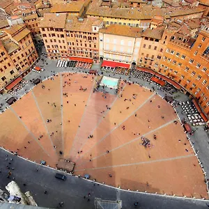 Stilmoderno In Siena's Historic Center, Just Steps From Piazza Del Campo , Siena Italia