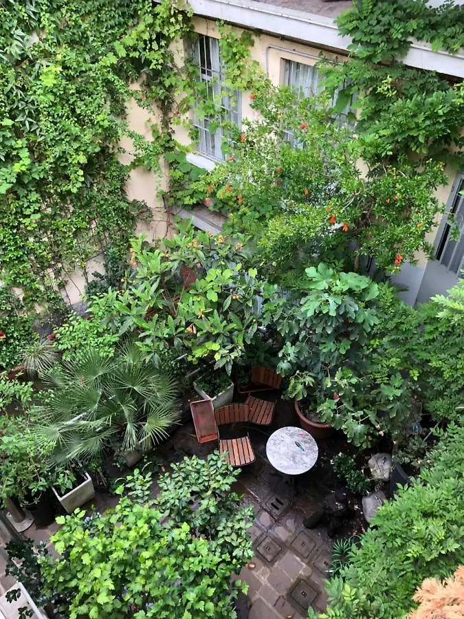 Isola Libera Hotel Milan 0*,