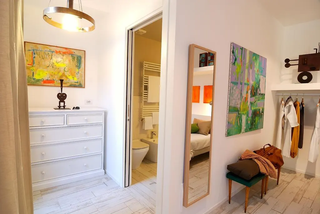 Isola Libera Hotel Milan Guest house