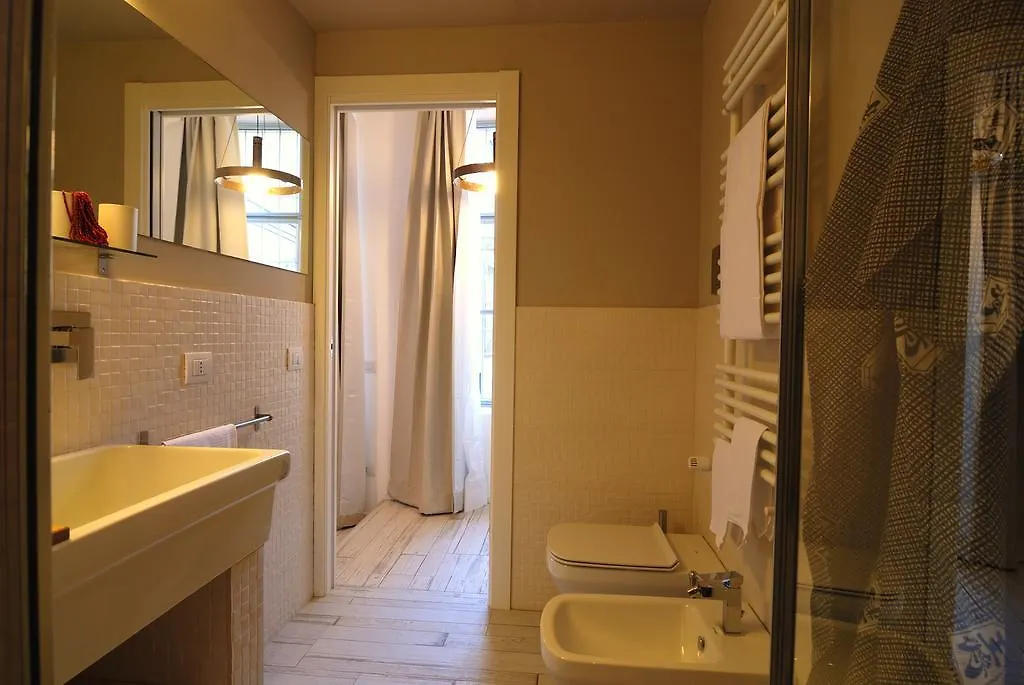 Guest house Isola Libera Hotel Milan Italy